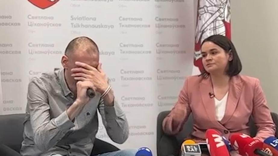 Тихановский заплакал после вопроса о встрече с детьми