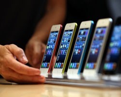 МТС и "Билайн" оштрафованы на 1 млн долл. по делу о ценах на iPhone