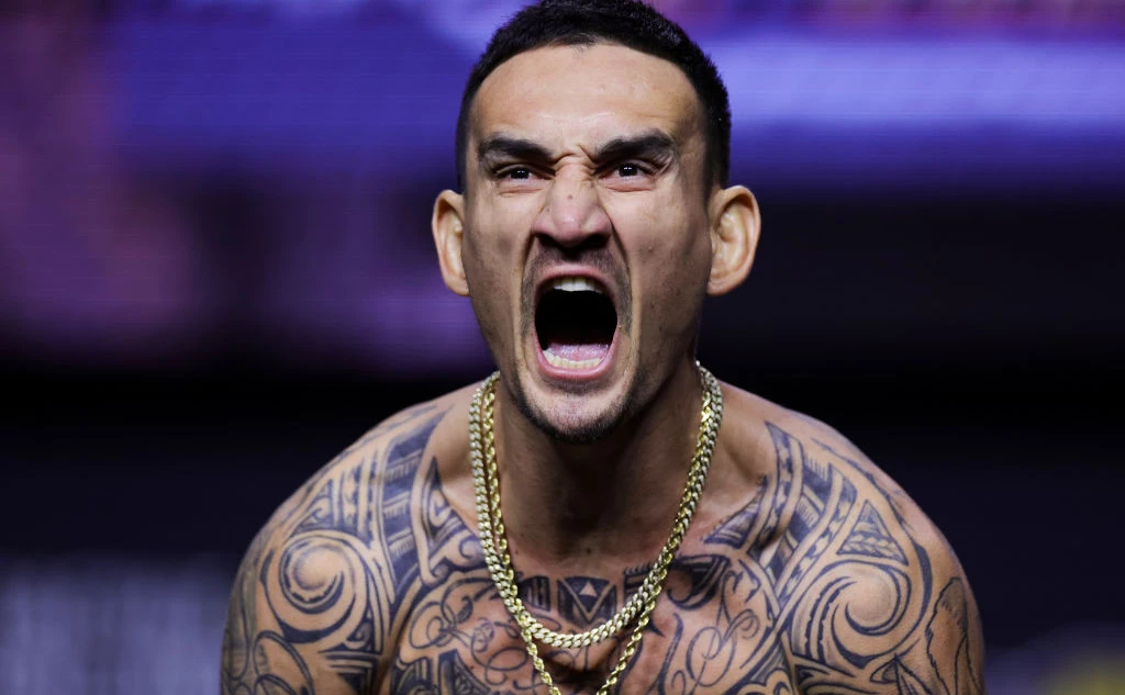 Carmen Mandato / Getty Images