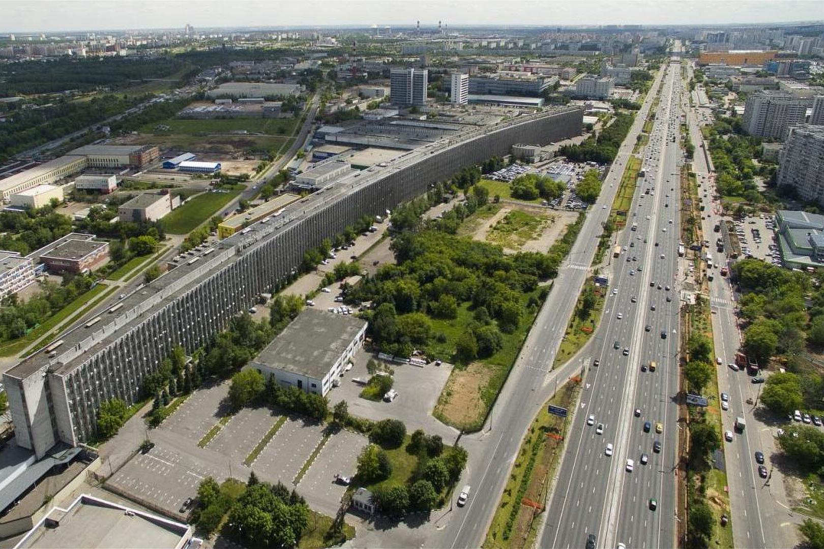 &laquo;Лежачий небоскреб&raquo; (НИЦЭВТ) в Москве