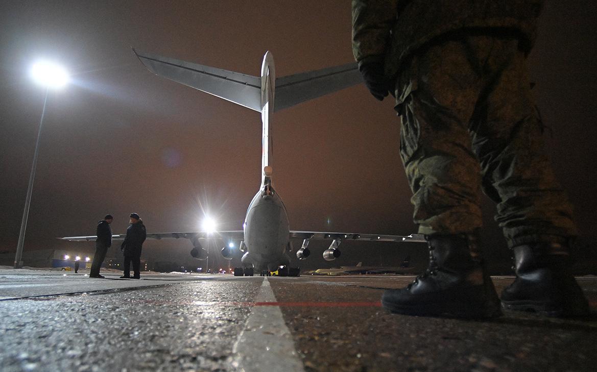 Путин потребовал не ставить новые системы вооружений в чистом поле