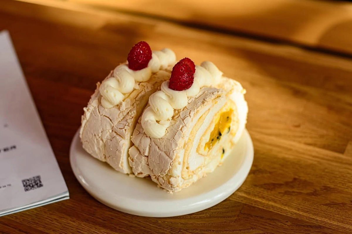 Старейший винзавод и культовый бар: как провести выходные в Новороссийске