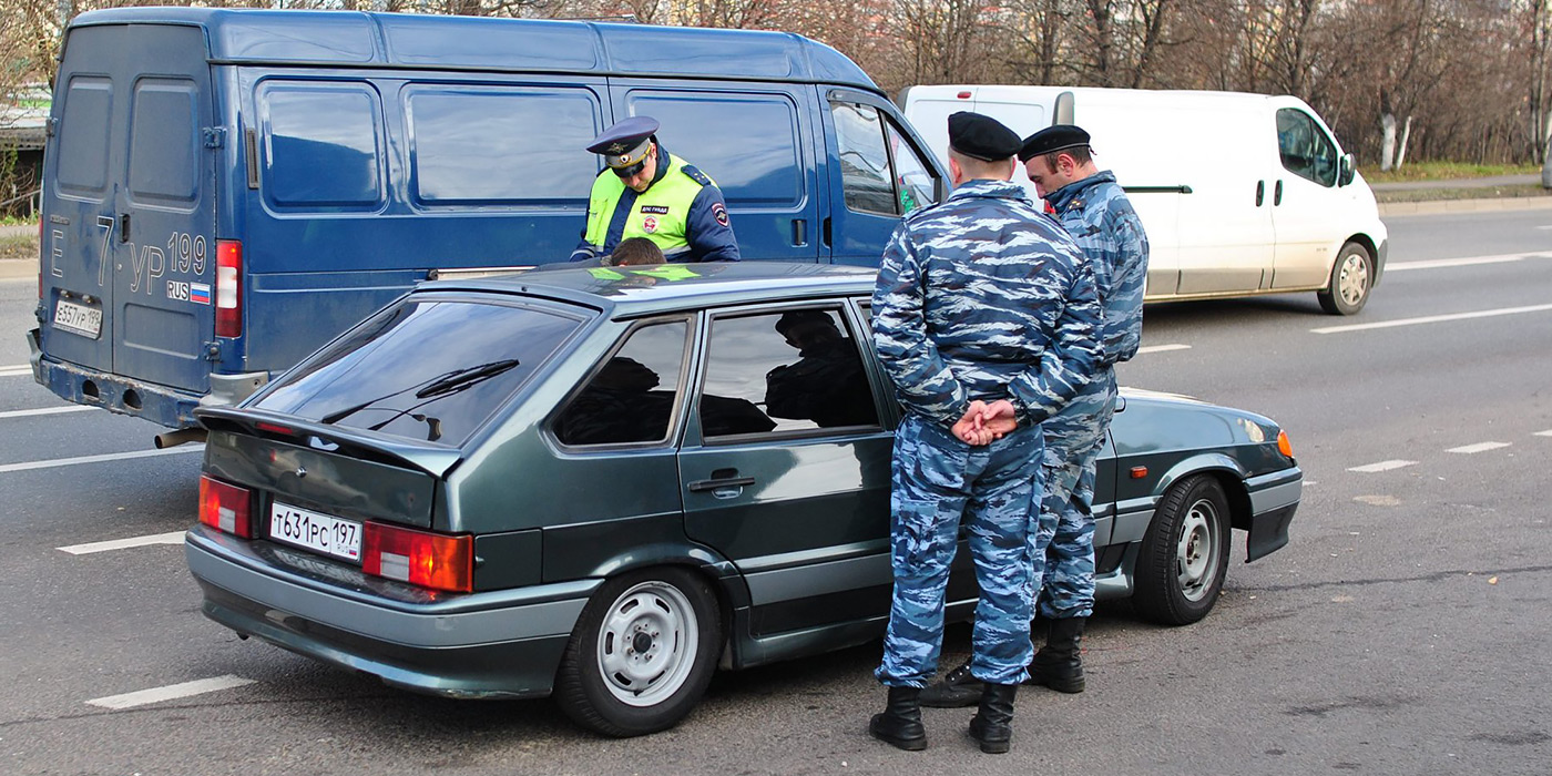 Обшаривают, по карманам лезут». Чем отличается осмотр машины от досмотра ::  Autonews