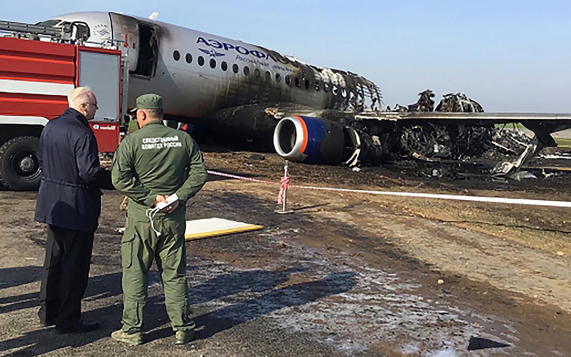 ТАСС назвал причиной крушения SSJ в Шереметьево ошибку пилотов