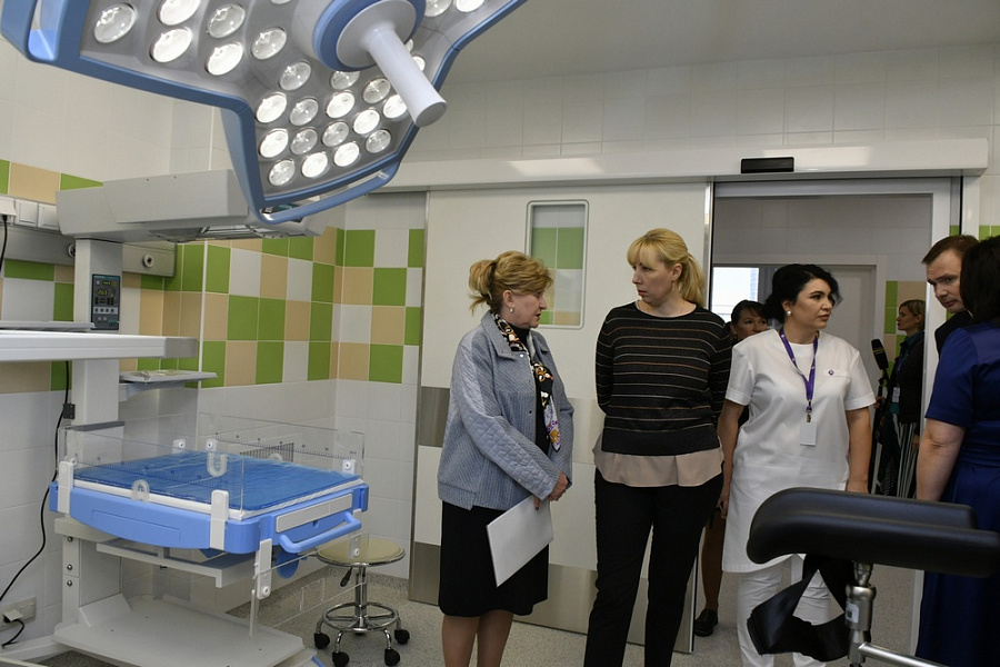 На ремонт отделений было направлено 90 млн рублей из бюджета края и 37 млн рублей собственных средств больницы