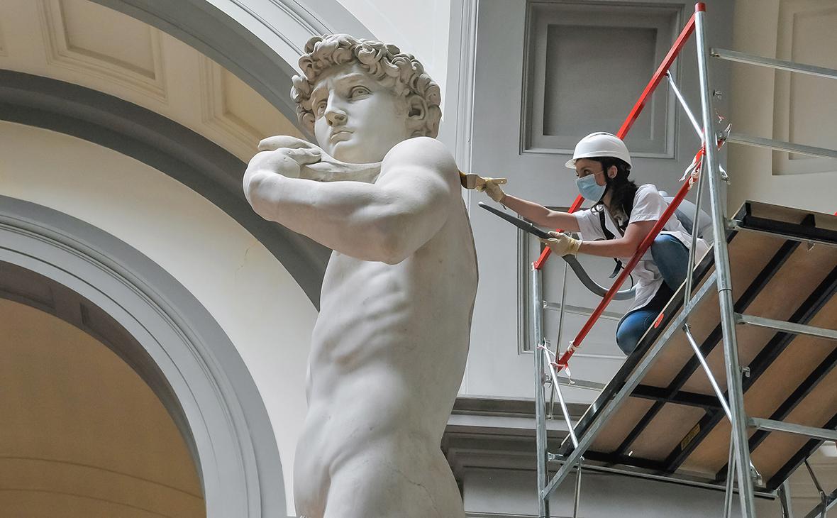 Cкульптура Микеланджело &laquo;Давид&raquo;