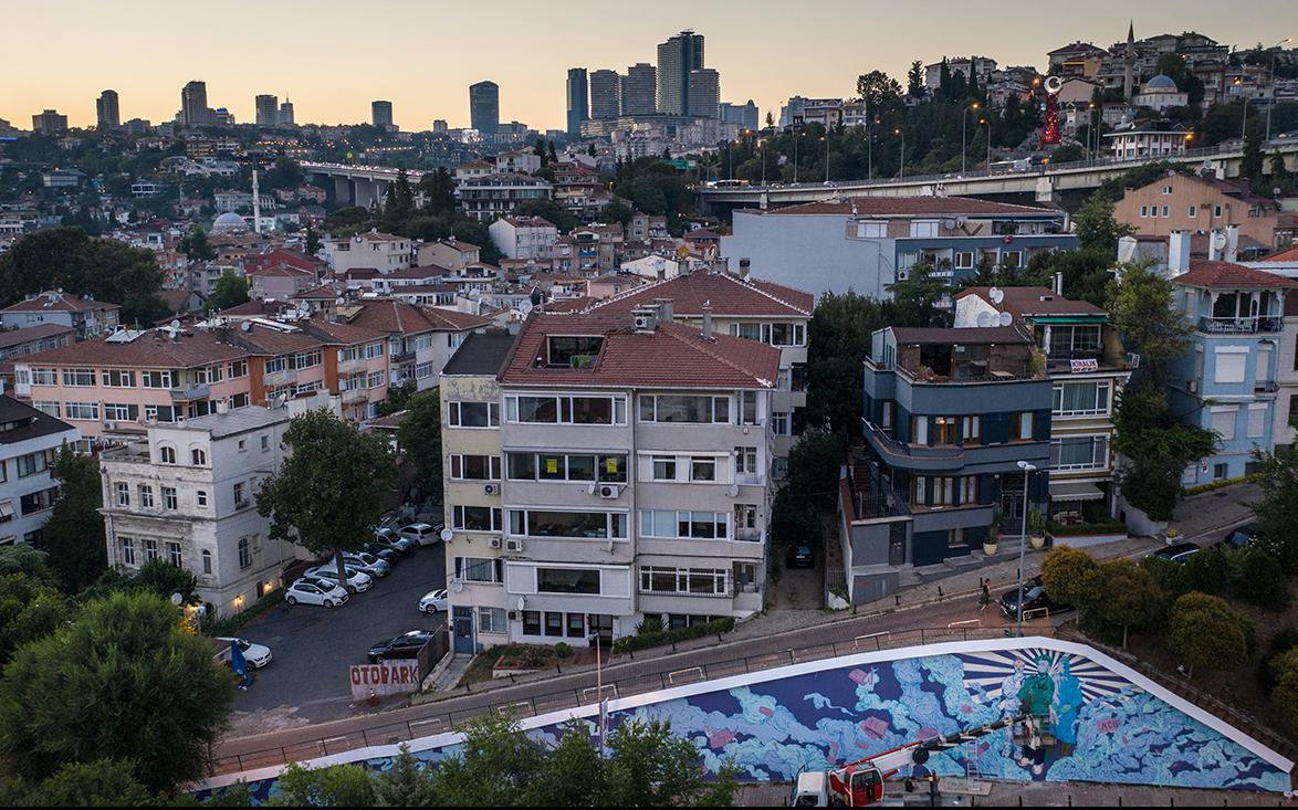 Сейсмолог предупредил о подземных толчках в Стамбуле магнитудой до 7,6