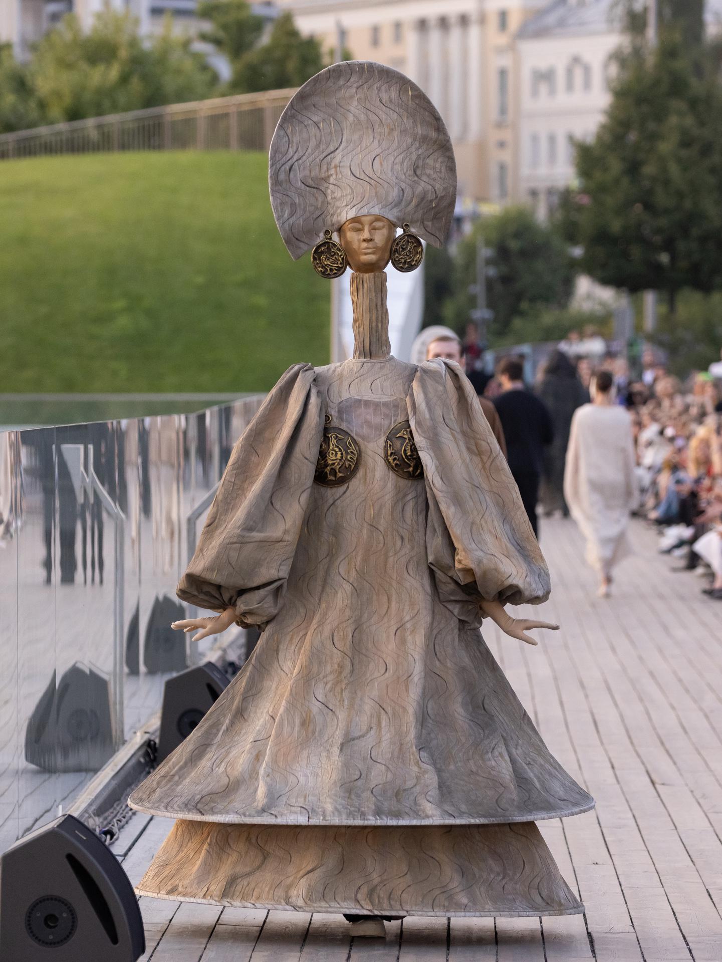 Показ «Мандрагора. Al-коллекция 1869/2025. Цифровое наследие»