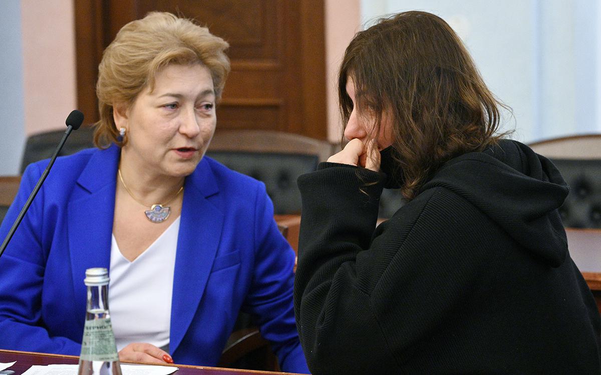 «Действия были осознанны»: доводы защиты Лурье на претензии Долиной