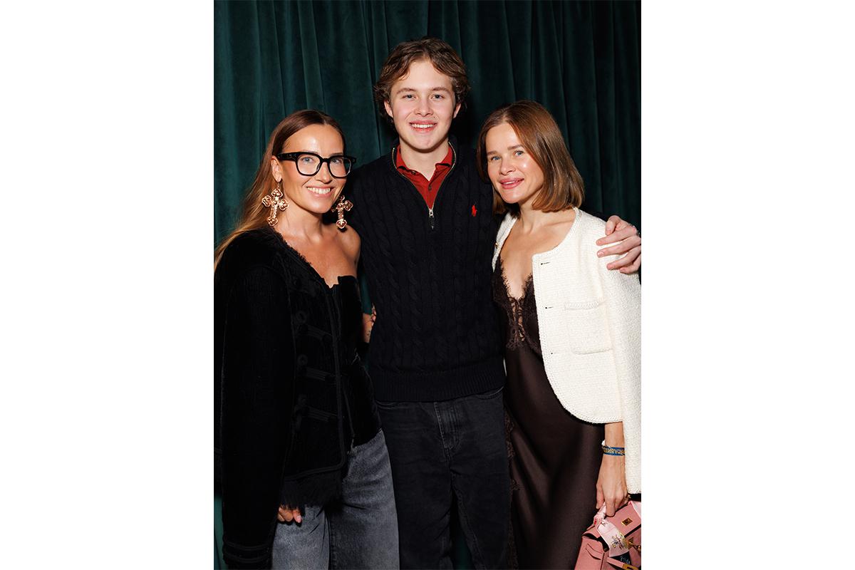 Юлия Александрова, Леон и Лаура Кемстач