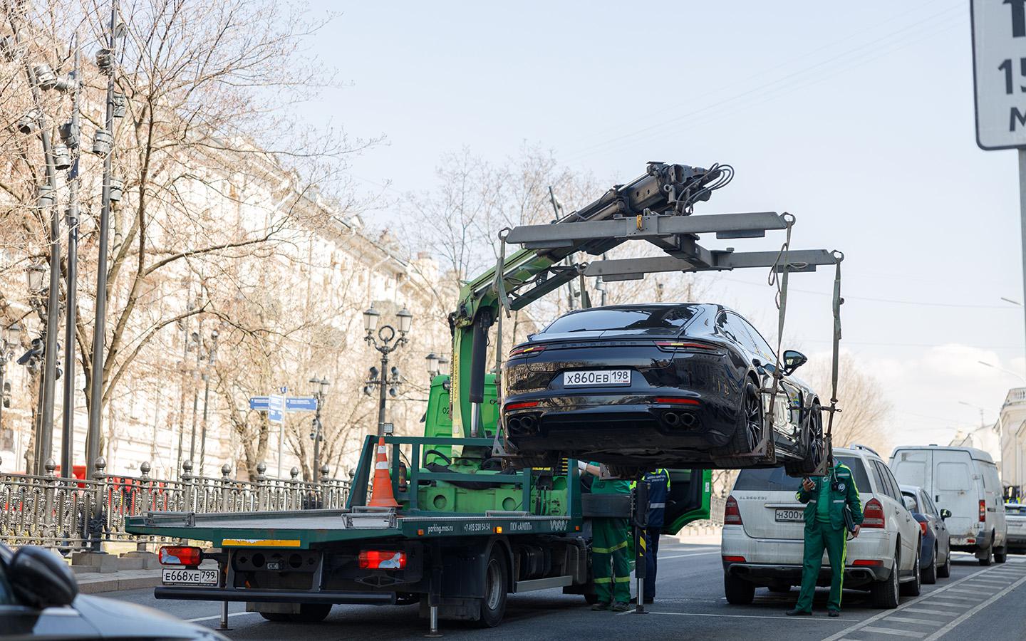 BMW и не только. В Москве в 2026 году эвакуировали 30 тыс. премум-машин