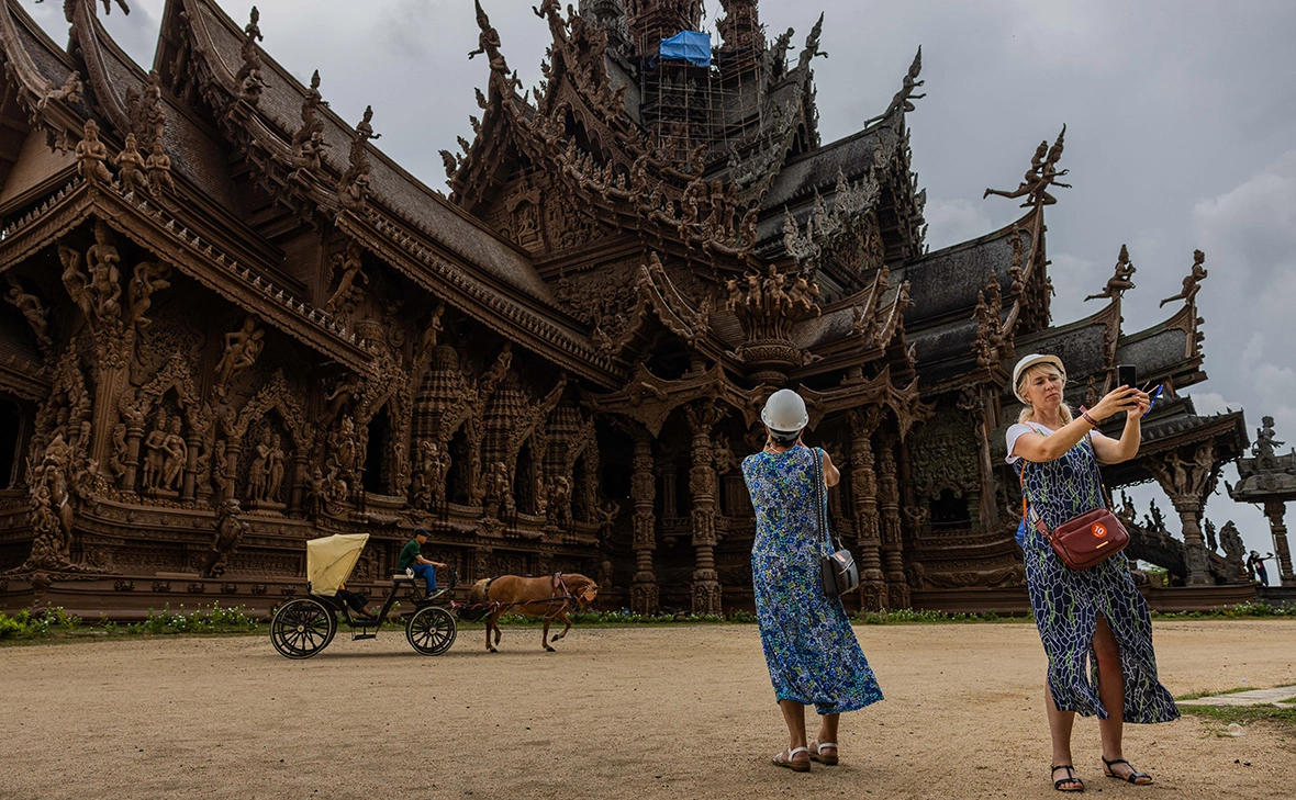 Ronen Zvulun / Reuters