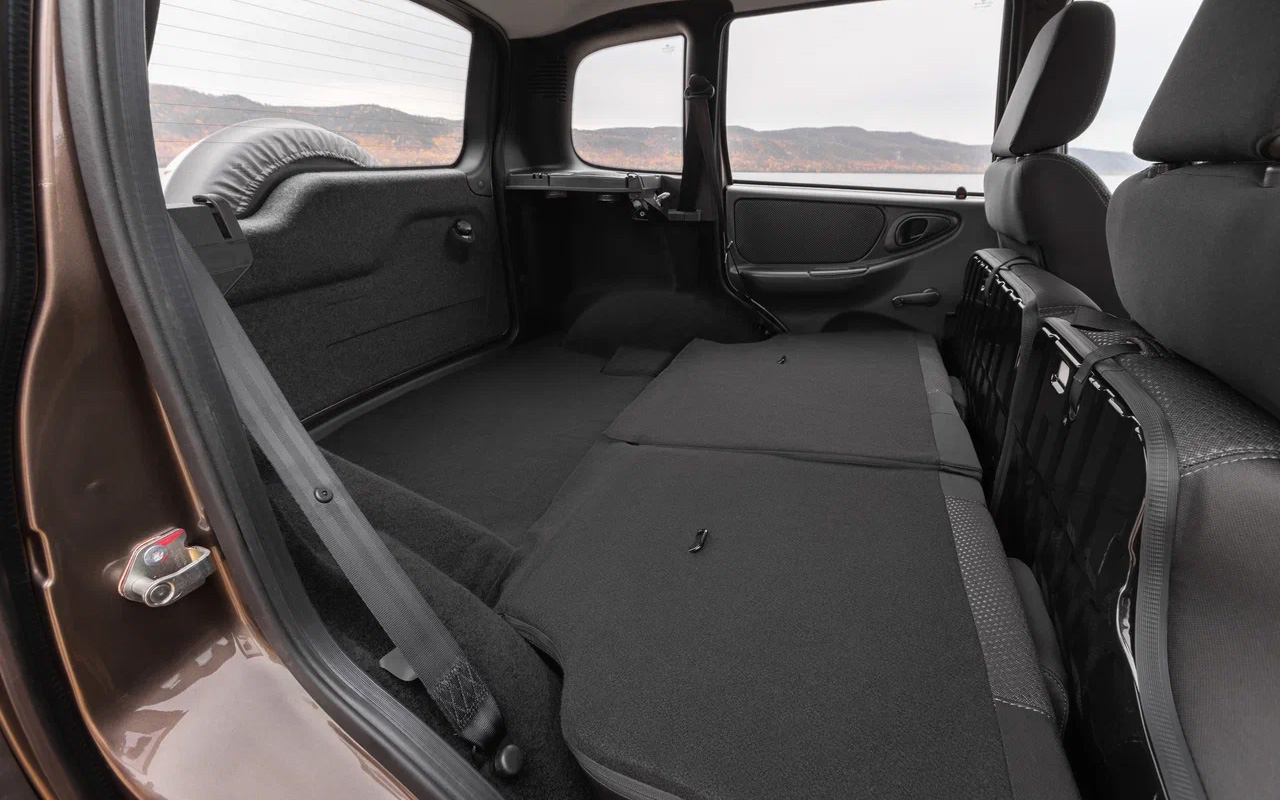 А вот ворса в багажнике&nbsp;Lada Niva Travel не пожалели, и это похвально, учитывая стоимость и рыночное позиционирование. С ним машина выглядит дороже и богаче