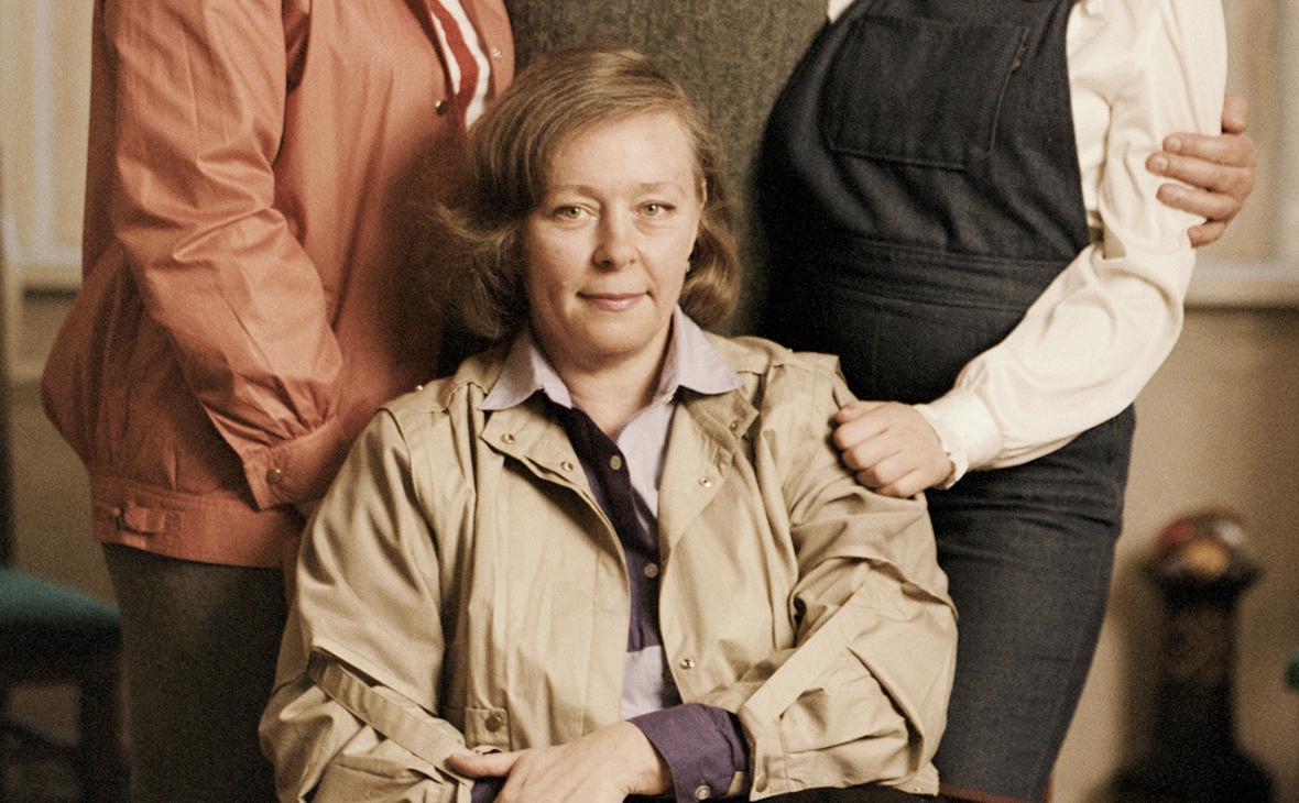 Началась церемония прощания с супругой Басилашвили Галиной Мшанской