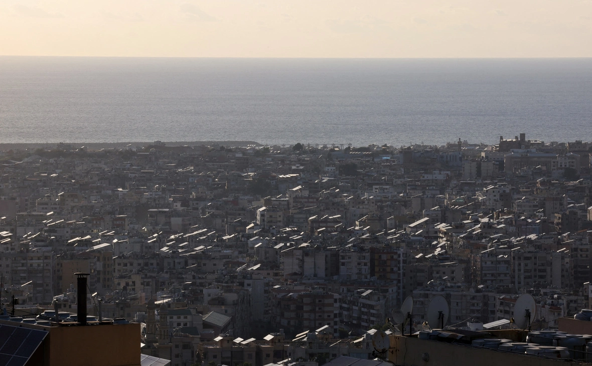 Mohamed Azakir / Reuters