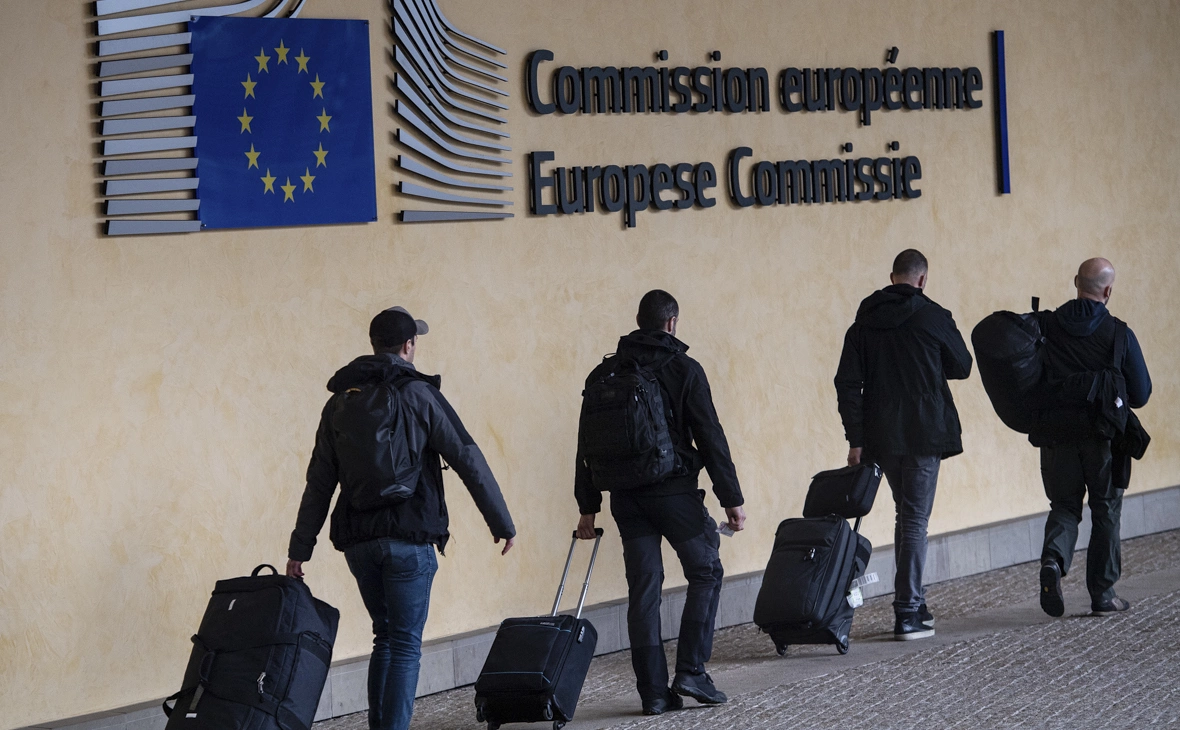 Leon Neal / Getty Images