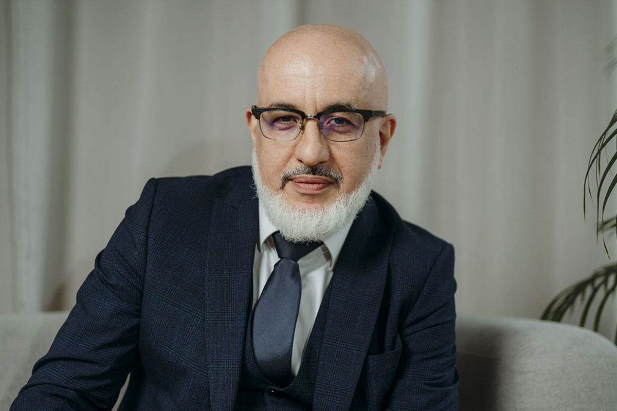 Артур Саркисян — Радио РБК: «За бокалом вина ты можешь доверять человеку»