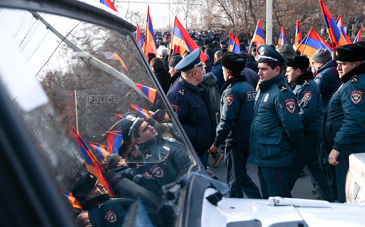 В Кремле оценили слова Пашиняна о возможном выходе Армении из ОДКБ