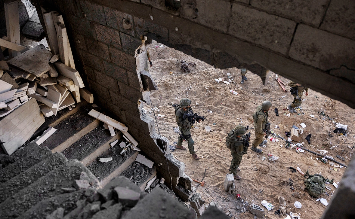 Ronen Zvulun / Reuters