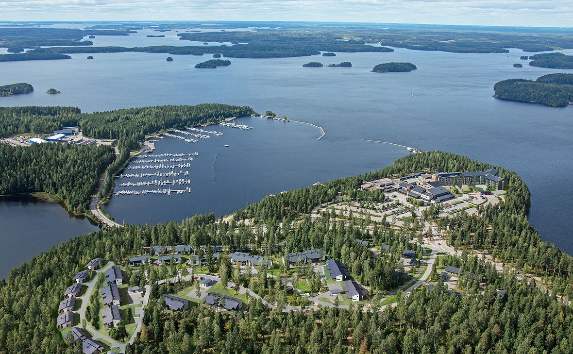 Hirvela8860 / Wikipedia