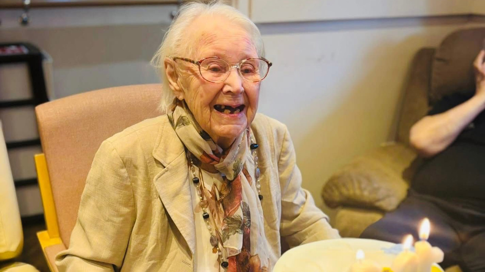 Джоан Кларк