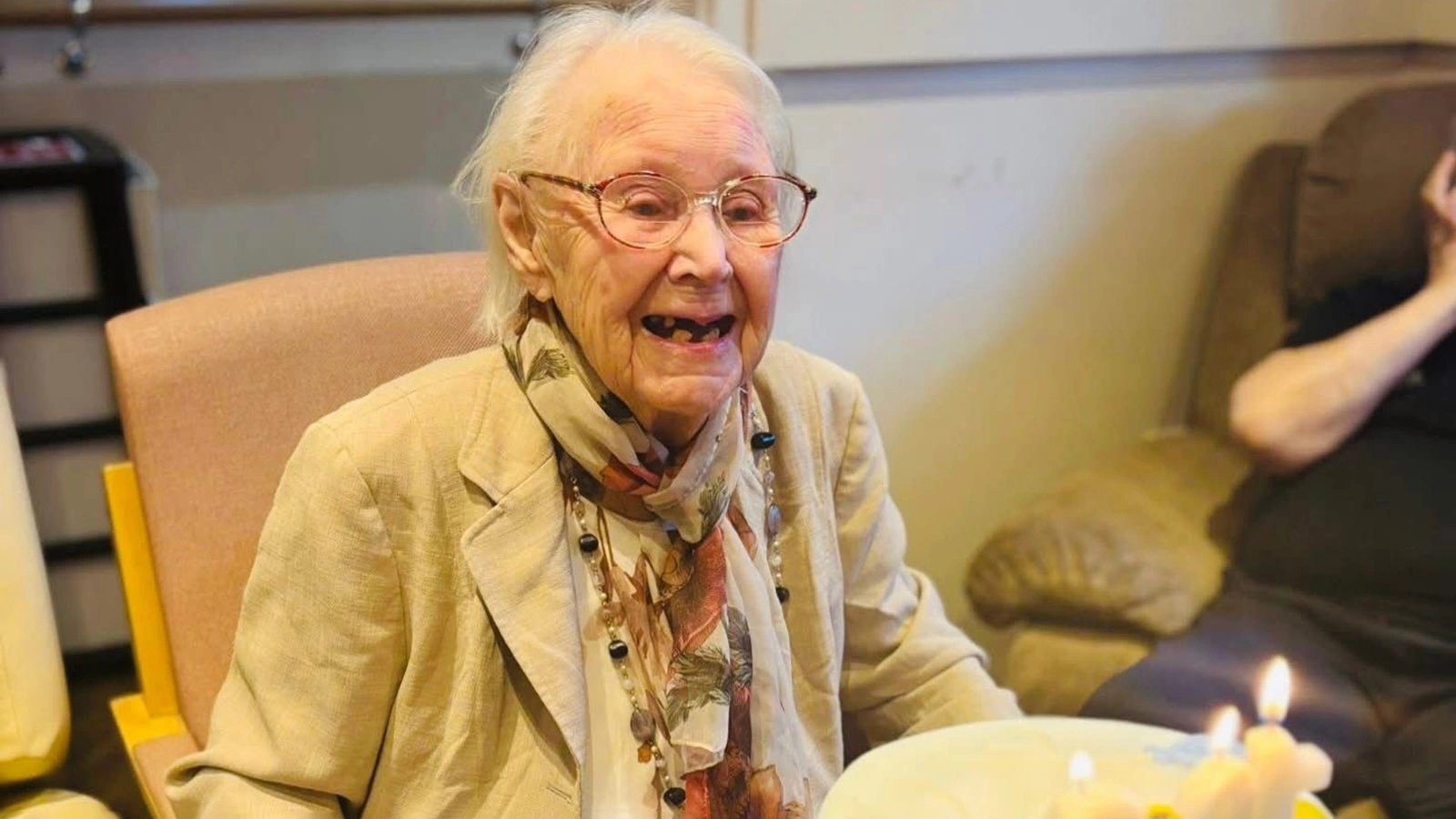 Джоан Кларк