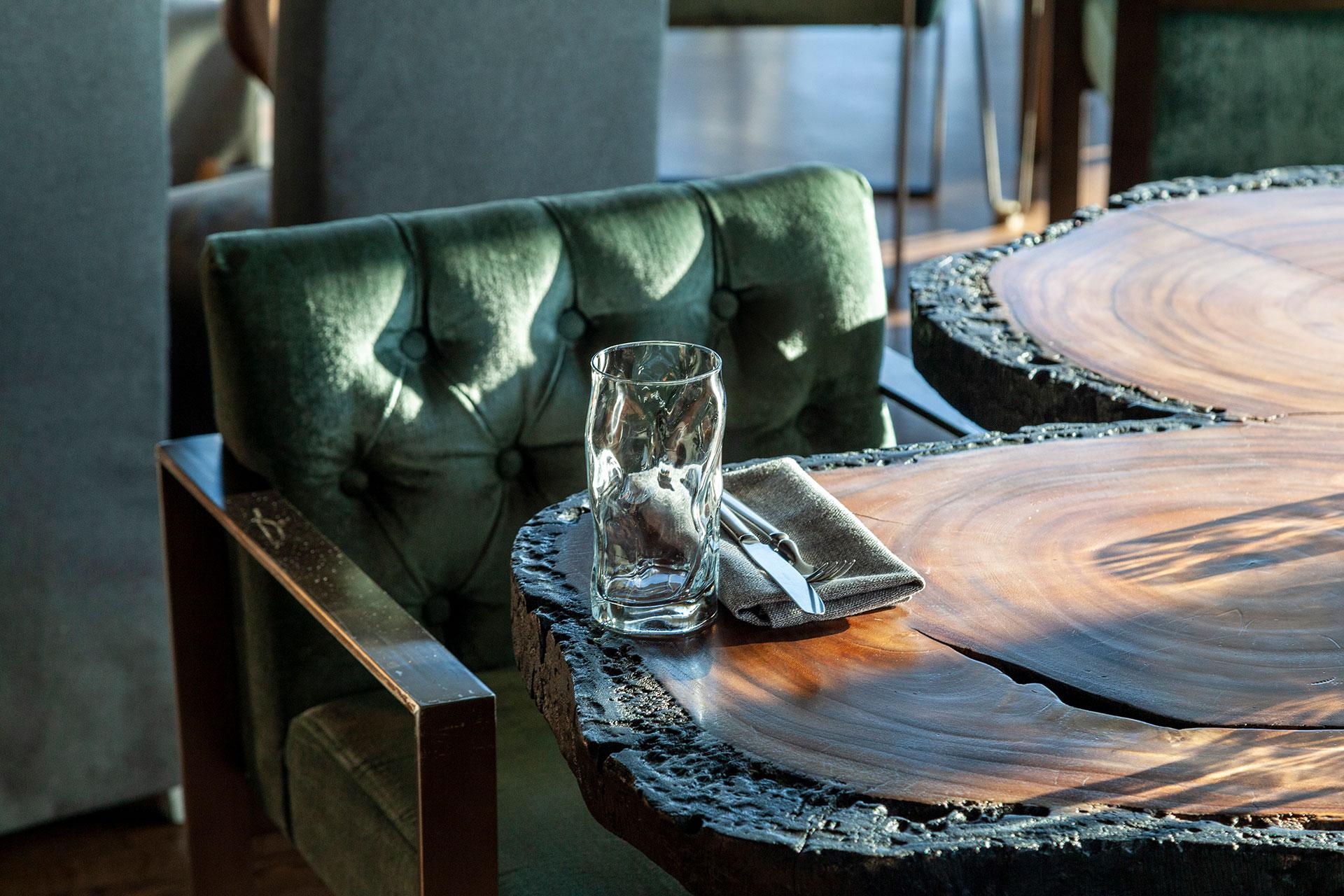 Интерьер ресторана &laquo;Ruski&raquo;