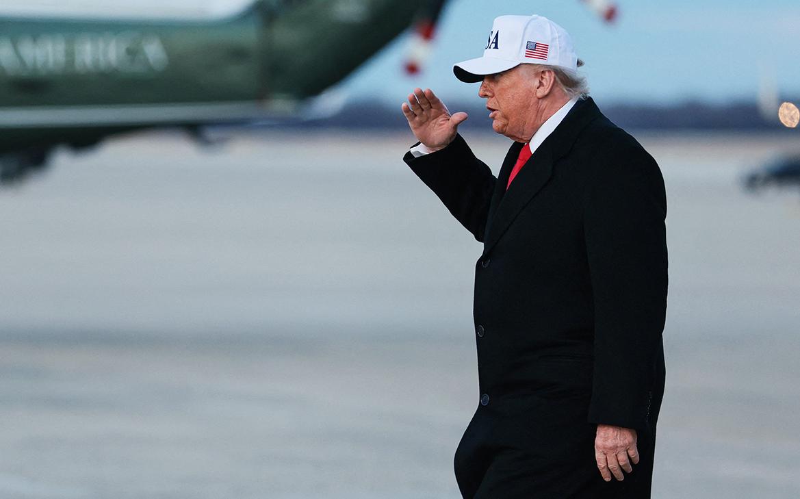 Трамп потребовал от Дании «убираться» из Гренландии из-за двух упряжек