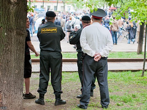 В Москве продолжаются оппозиционные "народные гуляния"