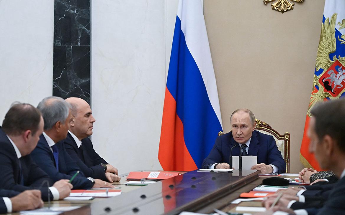 Путин начал заседание Совбеза, где должен выступить с важными заявлениями