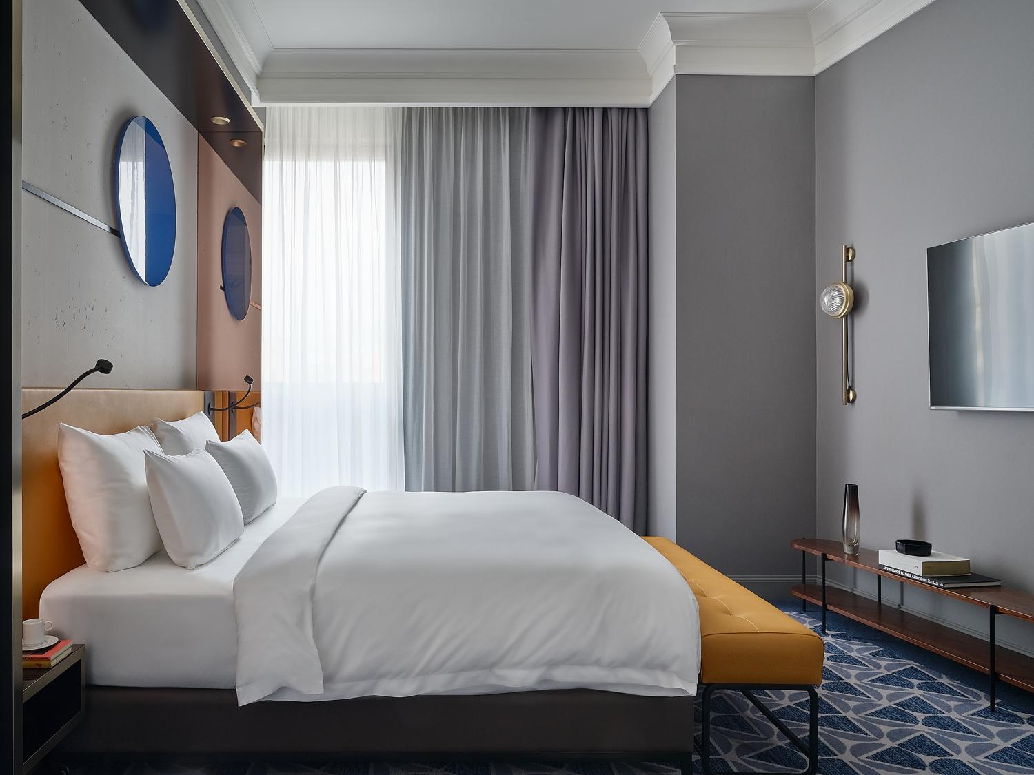 Maidens, Москва