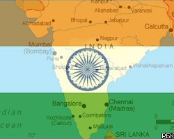 В Индии перевернулась баржа с паломниками: 21 человек погиб