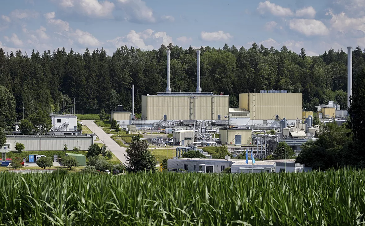 Matthias Schrader / AP