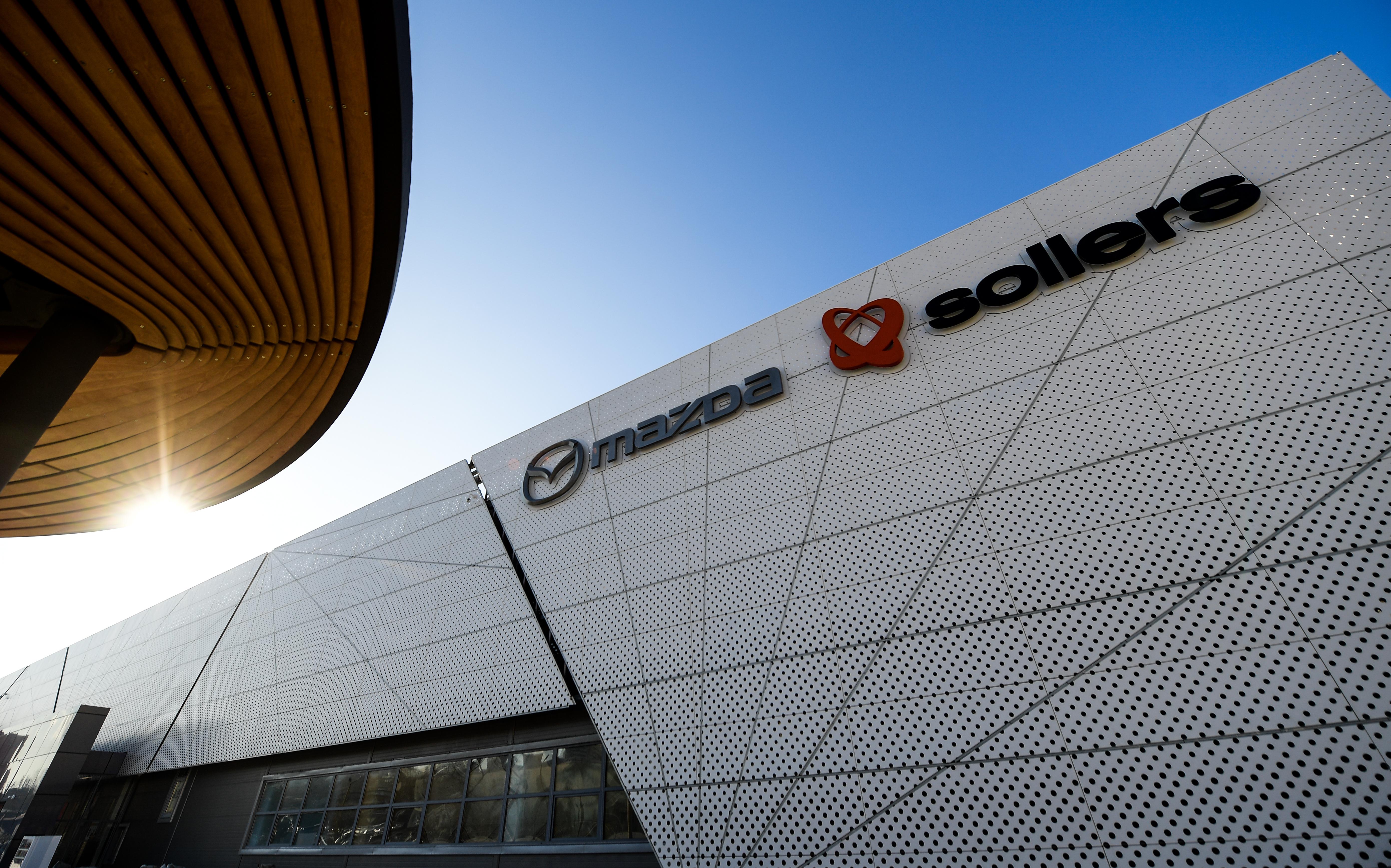 Nikkei узнал о планах Mazda закрыть производство в России