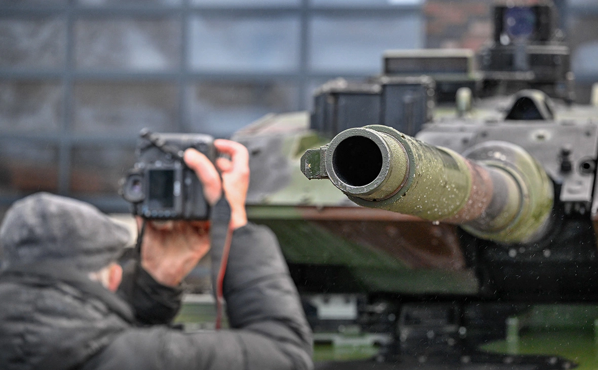 Sascha Schuermann / Getty Images