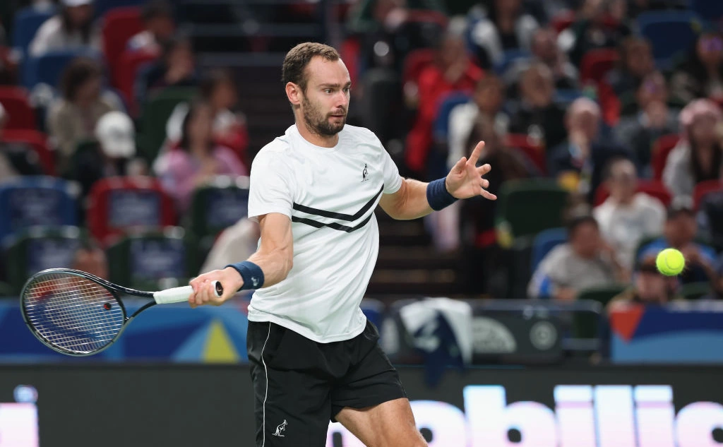 Lintao Zhang / Getty Images