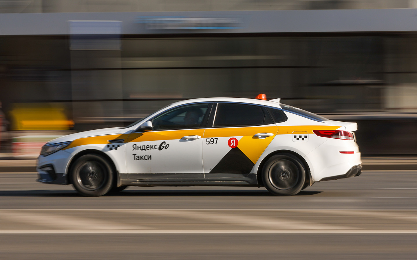 Для работы в тарифе &laquo;Комфорт&raquo; допускаются автомобили Kia Optima 2018 года выпуска и новее