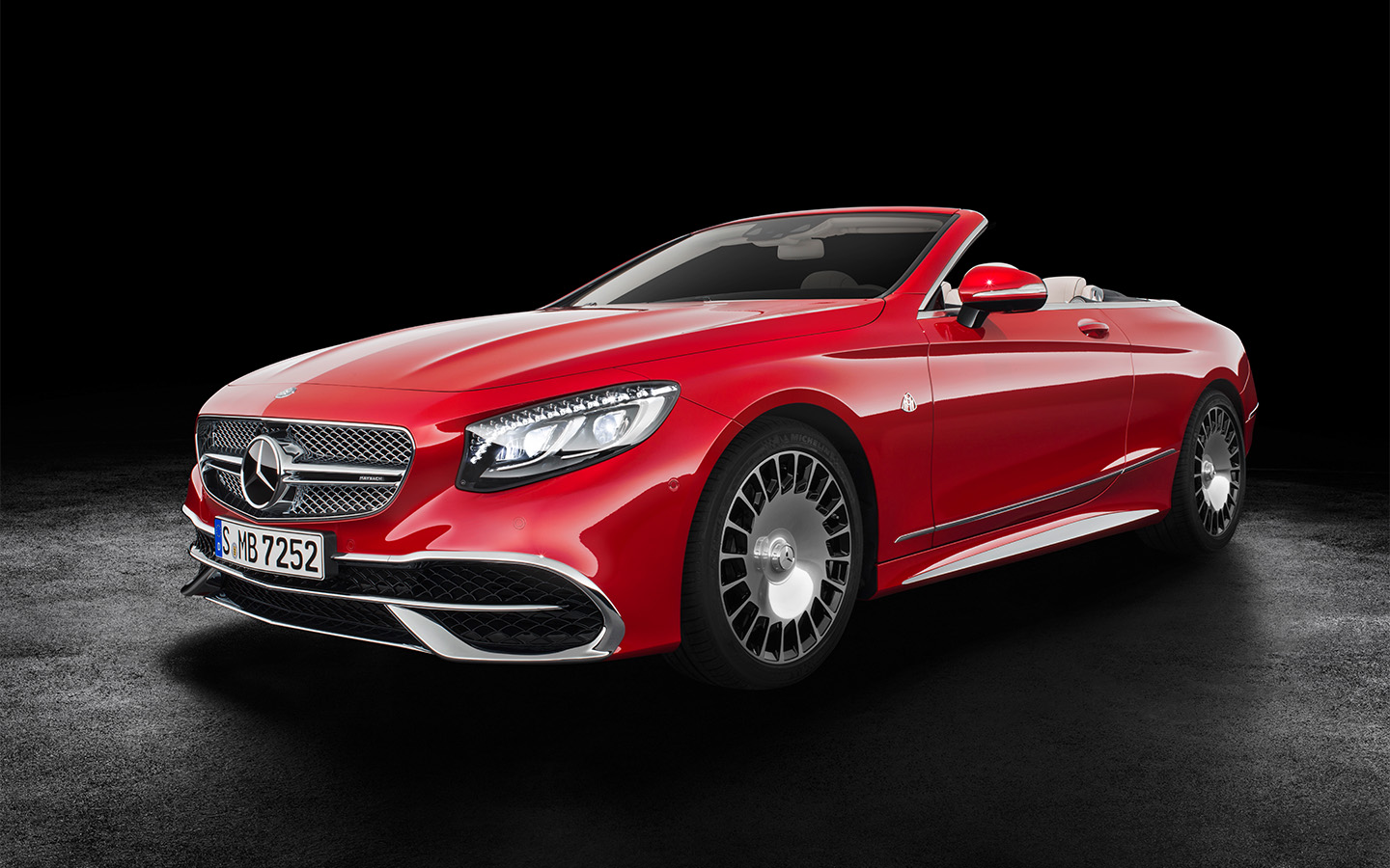 Mercedes-Maybach S650 Cabriolet выпущен тиражом 300 экземпляров
