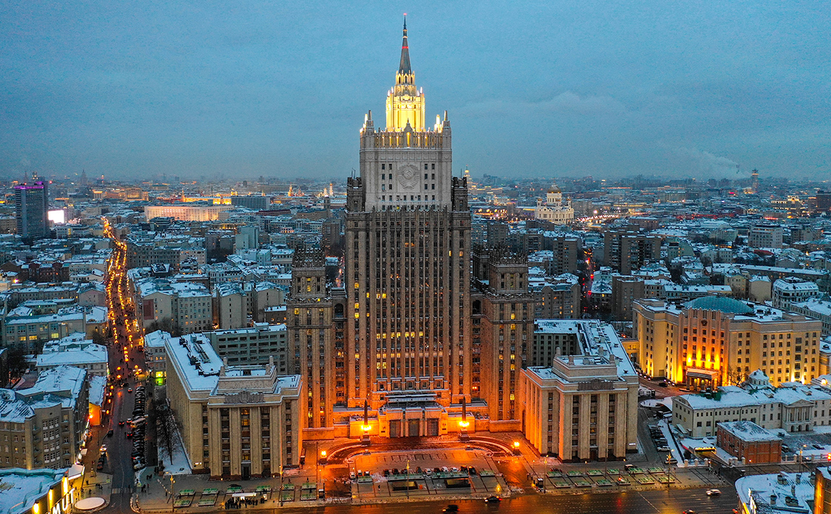 Здание Министерства иностранных дел России
