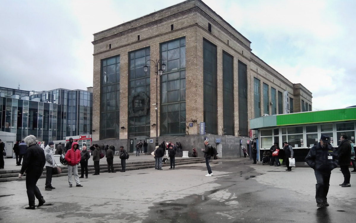 РЖД выставят на торги здание билетного агентства у метро Комсомольская