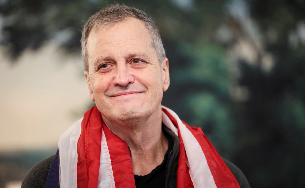 Kevin Lamarque / Reuters