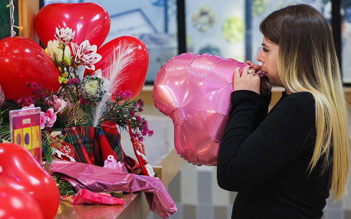 Идеология праздников: Валентин в России и Рождество в США. Эфир Радио РБК