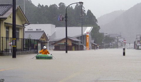 Тайфун "Талас" в Японии