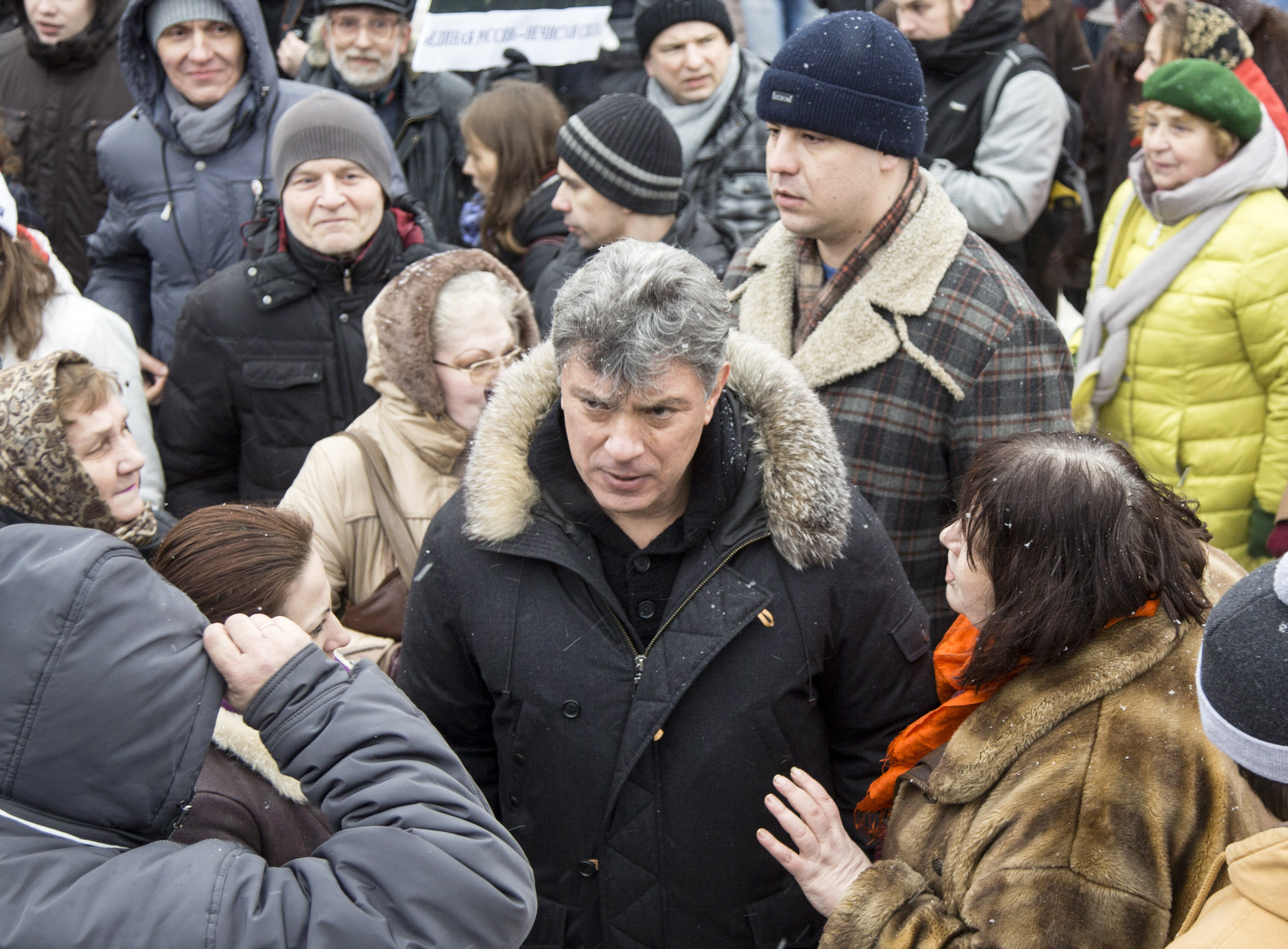 Борис Немцов на митинге против отмены прямых выборов мэра в Ярославле, 2014