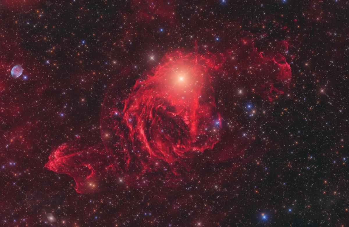 New Class of Galactic Nebulae Around the Star YY Hya (&laquo;Новый класс галактических туманностей вокруг звезды YY Hya&raquo;)