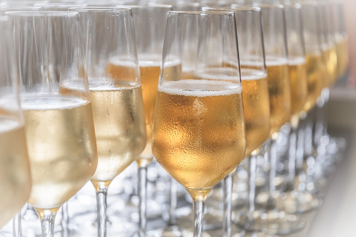 Летом 2025 года исследовательская компания RATINGTELLING представила рейтинг российского «детского шампанского»