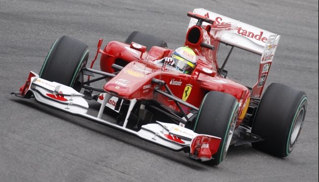 Ferrari вспомнила командную тактику