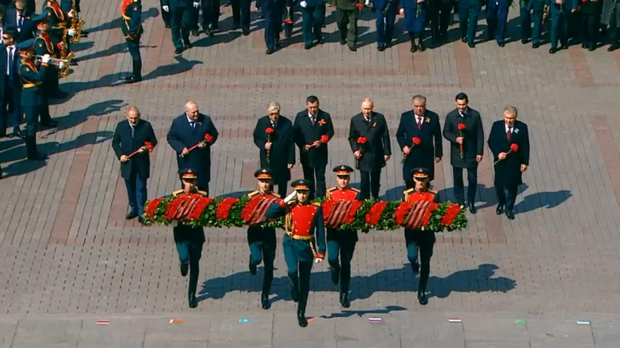 Лукашенко не оказалось на завтраке лидеров после парада Победы