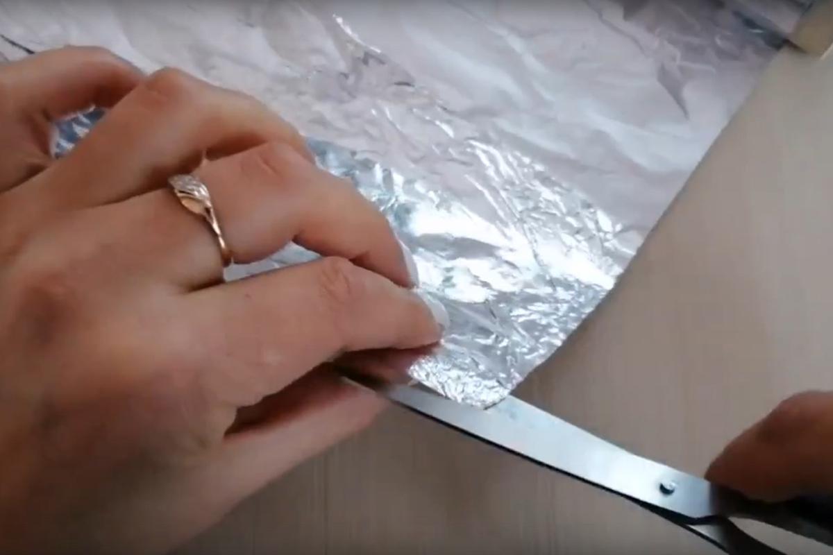 Как сделать новогодний шар из фольги