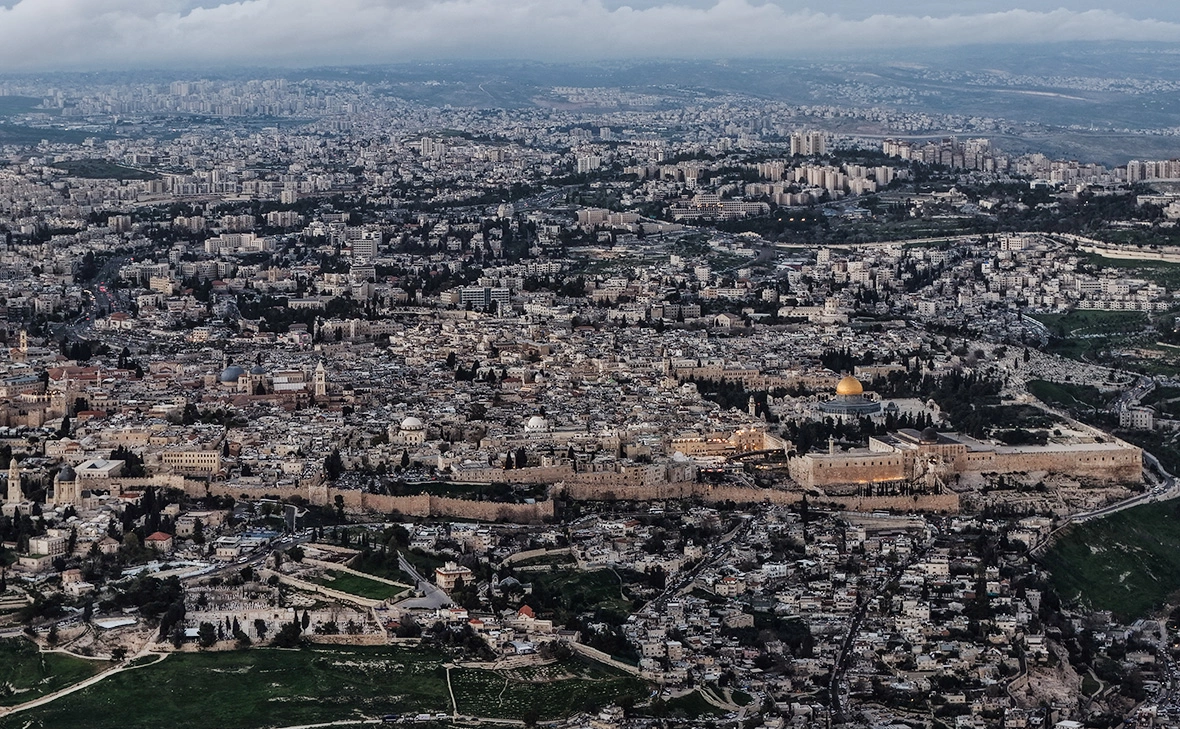 Ilan Rosenberg / Reuters